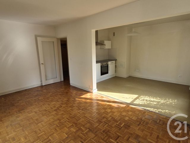 Appartement F2 à louer - 2 pièces - 51.6 m2 - ROUEN - 76 - HAUTE-NORMANDIE - Century 21 Thillard Et Duhamel