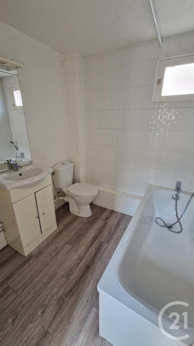 Appartement F3 à louer - 3 pièces - 71.0 m2 - ROUEN - 76 - HAUTE-NORMANDIE - Century 21 Thillard Et Duhamel