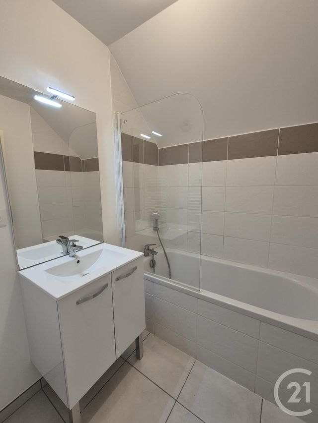 Appartement F4 à louer - 4 pièces - 83.0 m2 - ROUEN - 76 - HAUTE-NORMANDIE - Century 21 Thillard Et Duhamel