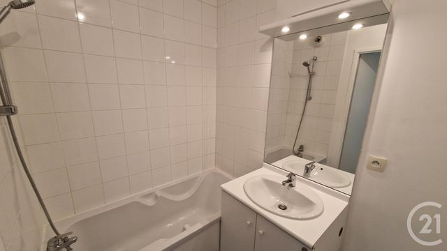Appartement à louer - 2 pièces - 42.33 m2 - ROUEN - 76 - HAUTE-NORMANDIE - Century 21 Thillard Et Duhamel