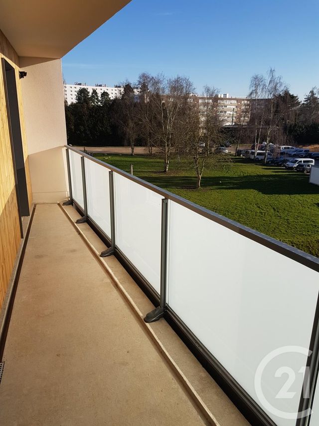 Appartement F3 à louer - 3 pièces - 70.19 m2 - MONT ST AIGNAN - 76 - HAUTE-NORMANDIE - Century 21 Thillard Et Duhamel